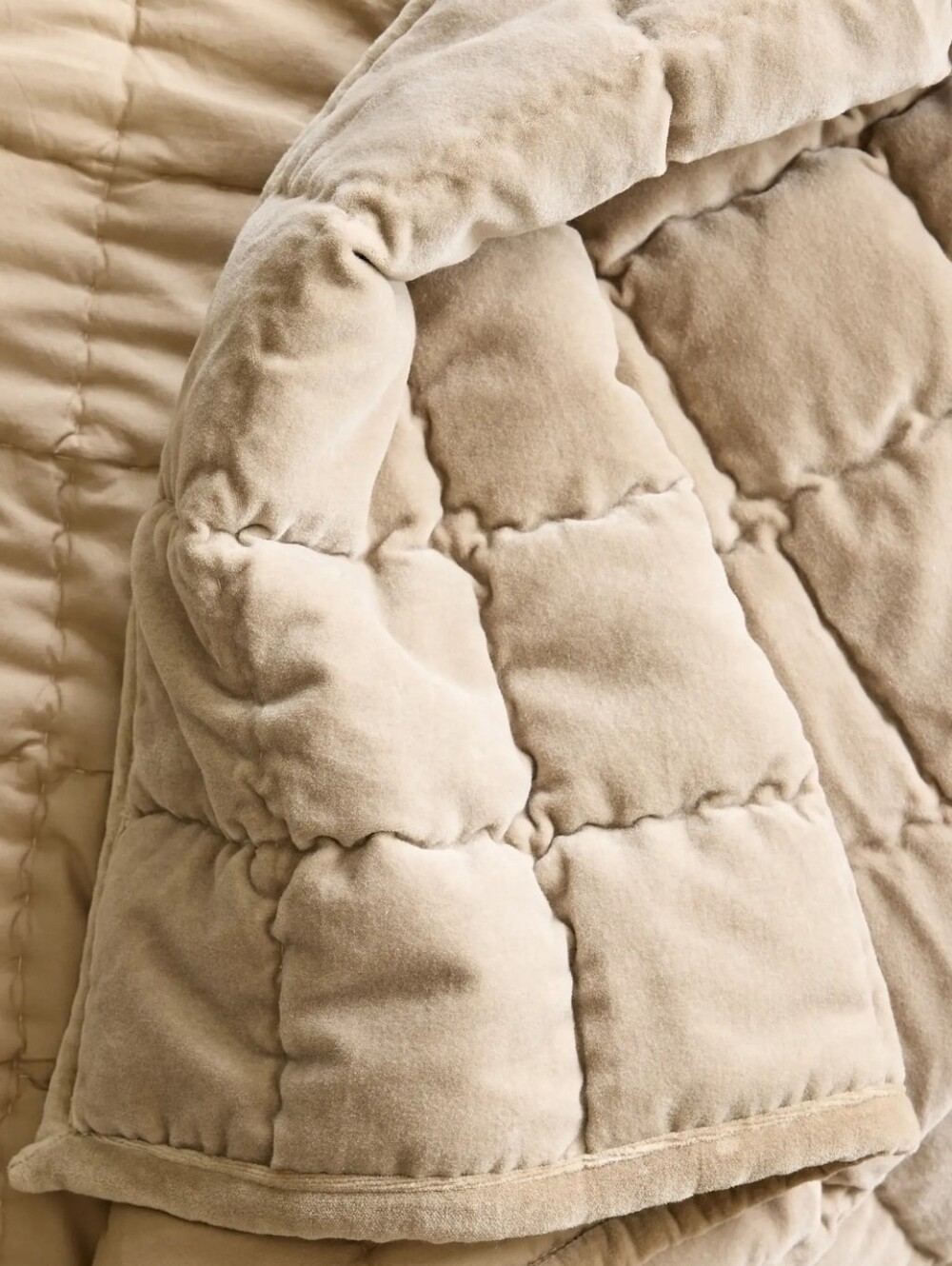 NWT! Quince Cotton Taupe Velvet Box Quilt! King/ Cal King! (868) - Picture 4 of 10